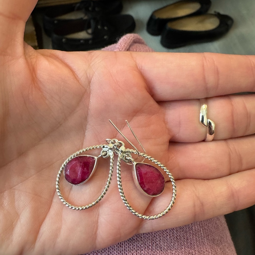 NWOT Elegant Sterling Silver and Ruby Teardrop Earrings & Ring Set